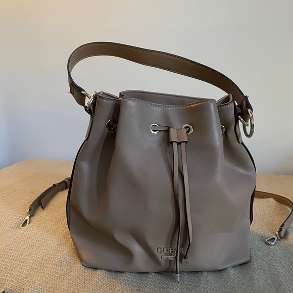 Guess Handbag - Picture 3 of 5